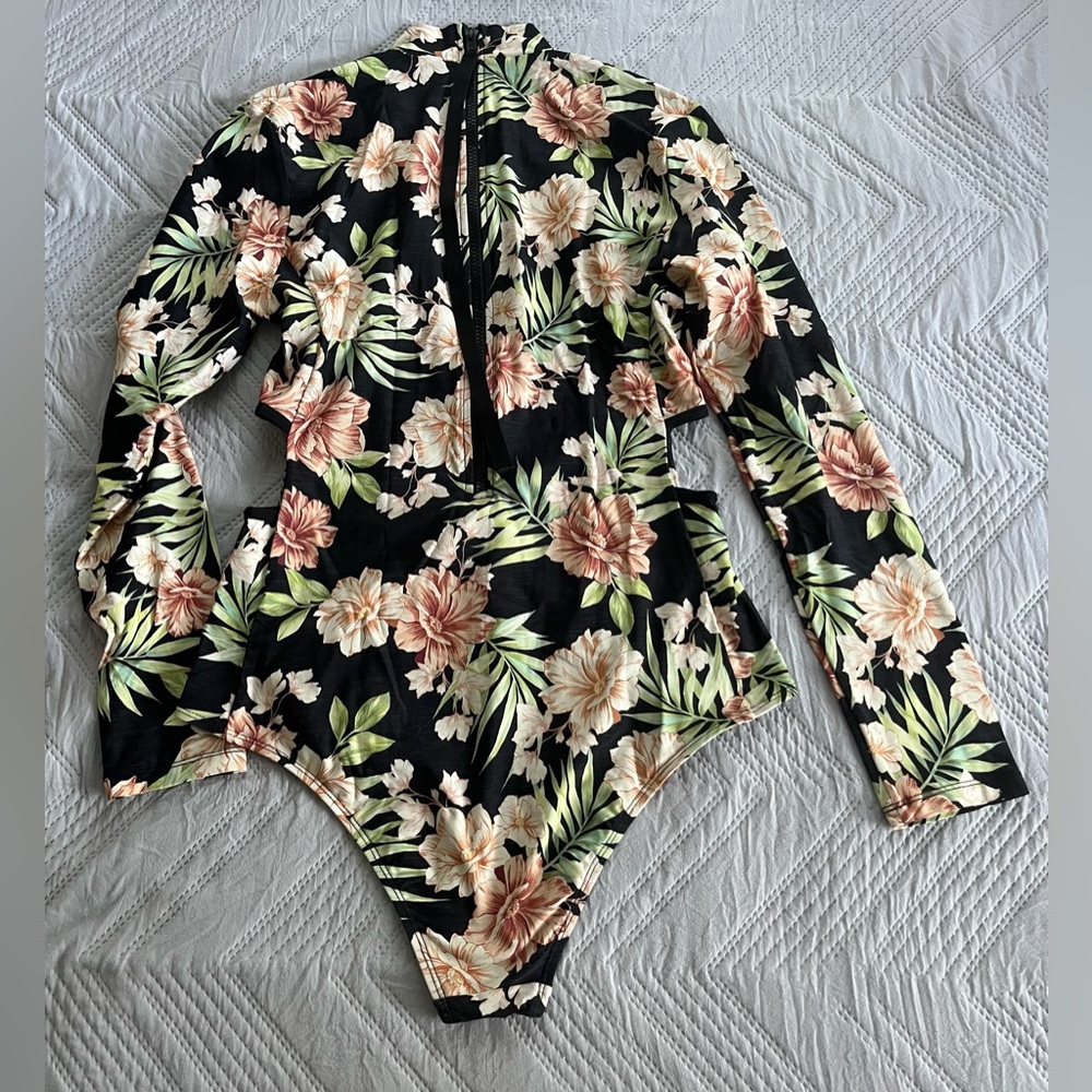 Rip Curl Black Floral Long Sleeve Swimsuit - Picture 2 of 7